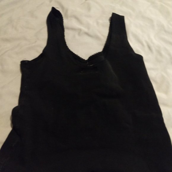 Black Crop Top - Picture 2 of 3